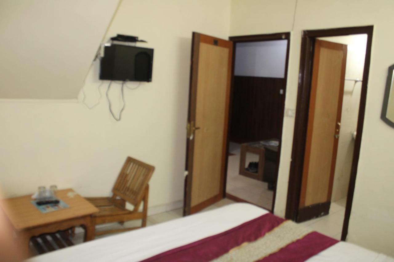 Hotel Diamond Palace Chandīgarh 外观 照片