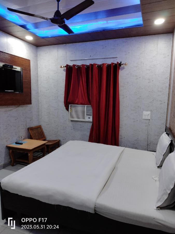 Hotel Diamond Palace Chandīgarh 外观 照片